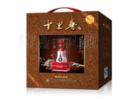 酒盒包裝的色彩我們應(yīng)該如何設(shè)計(jì)呢？